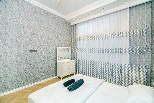 Kirayə verilir 2 otaqlı mənzil 65 m²