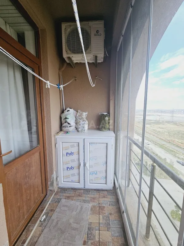 Satılır 3 otaqlı mənzil 84 m²