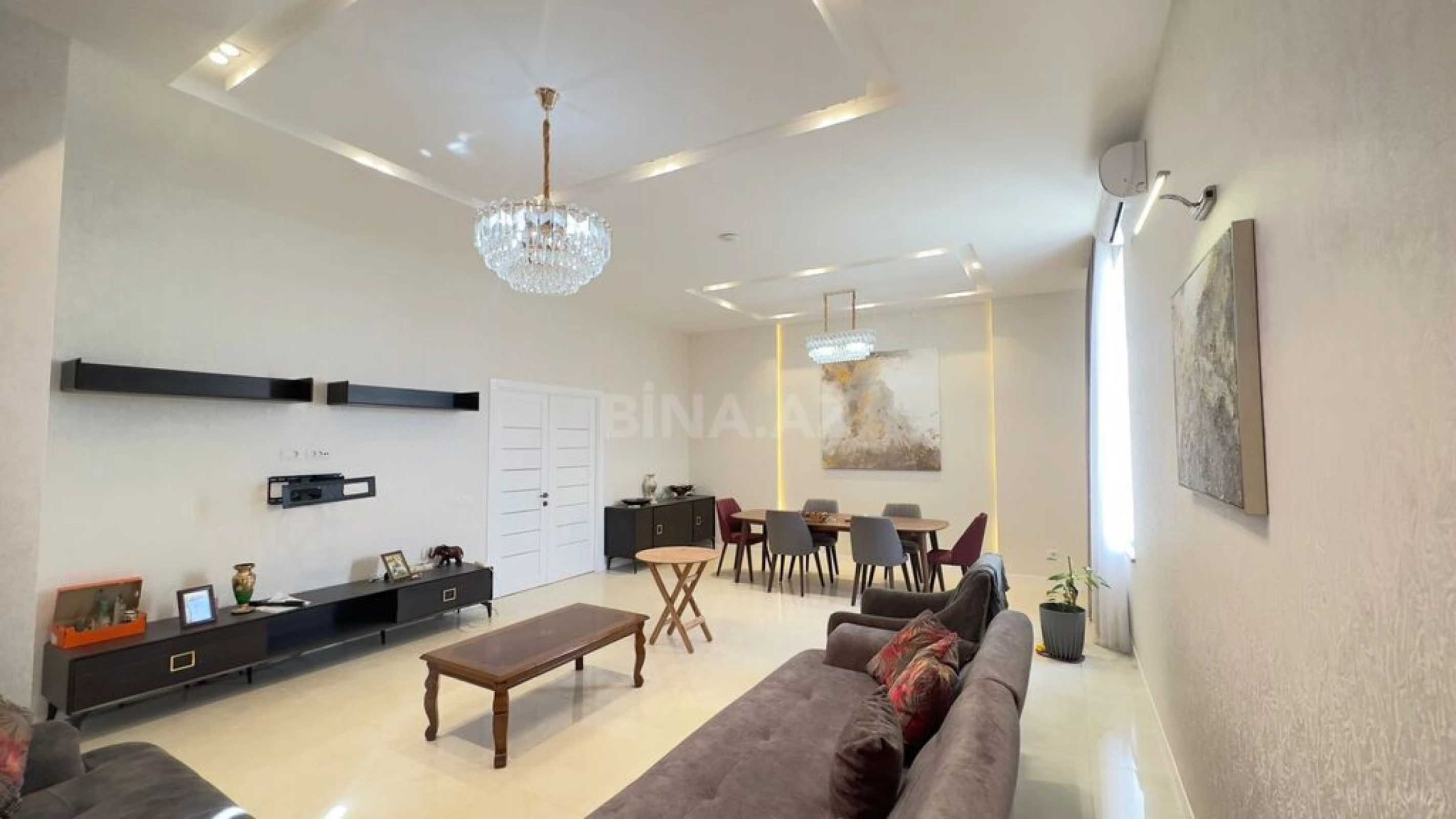 Satılır 8 otaqlı həyət evi 500 m²