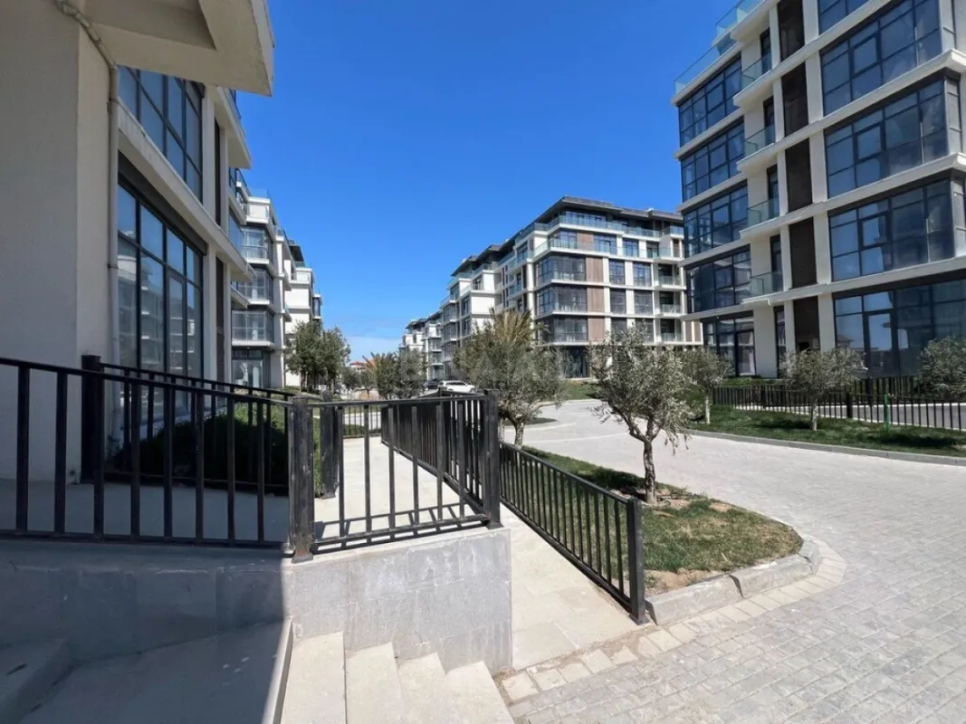 Satılır 2 otaqlı mənzil 85.6 m²