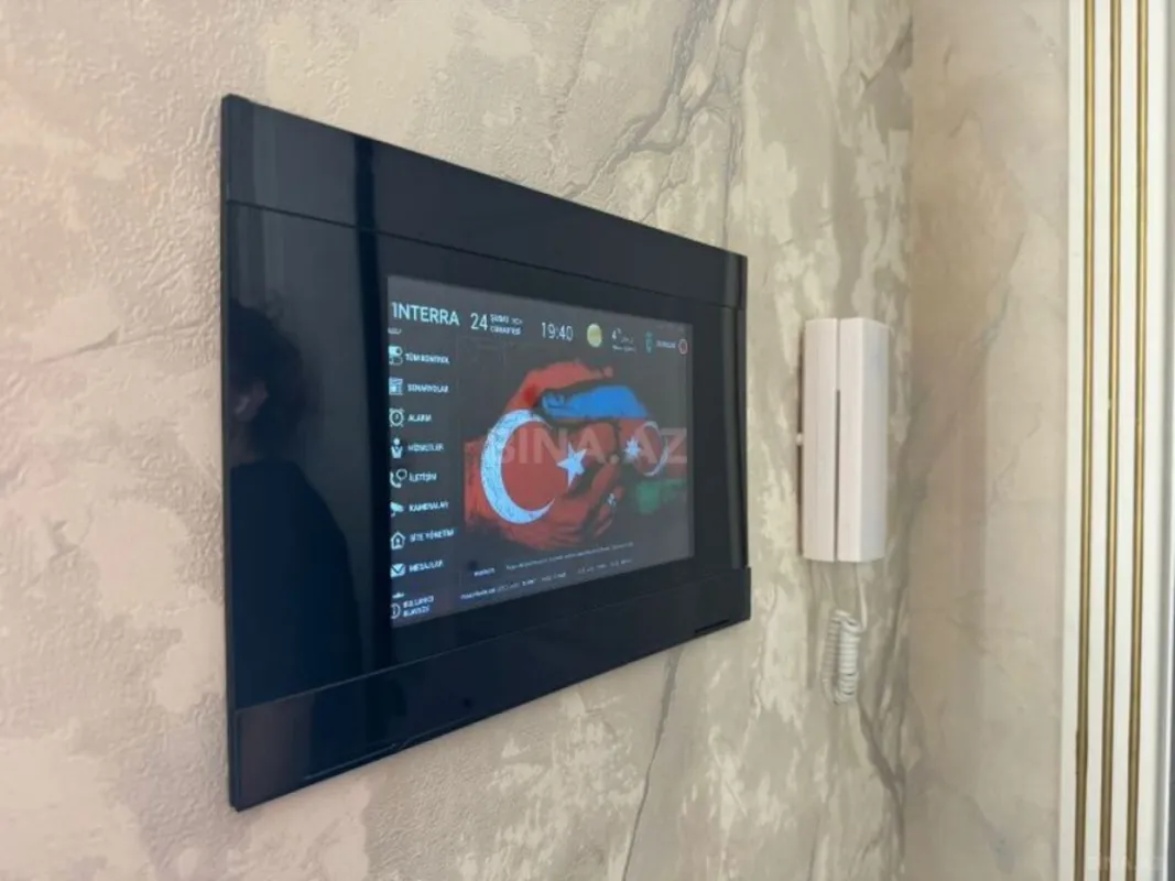 Satılır 3 otaqlı mənzil 147 m²