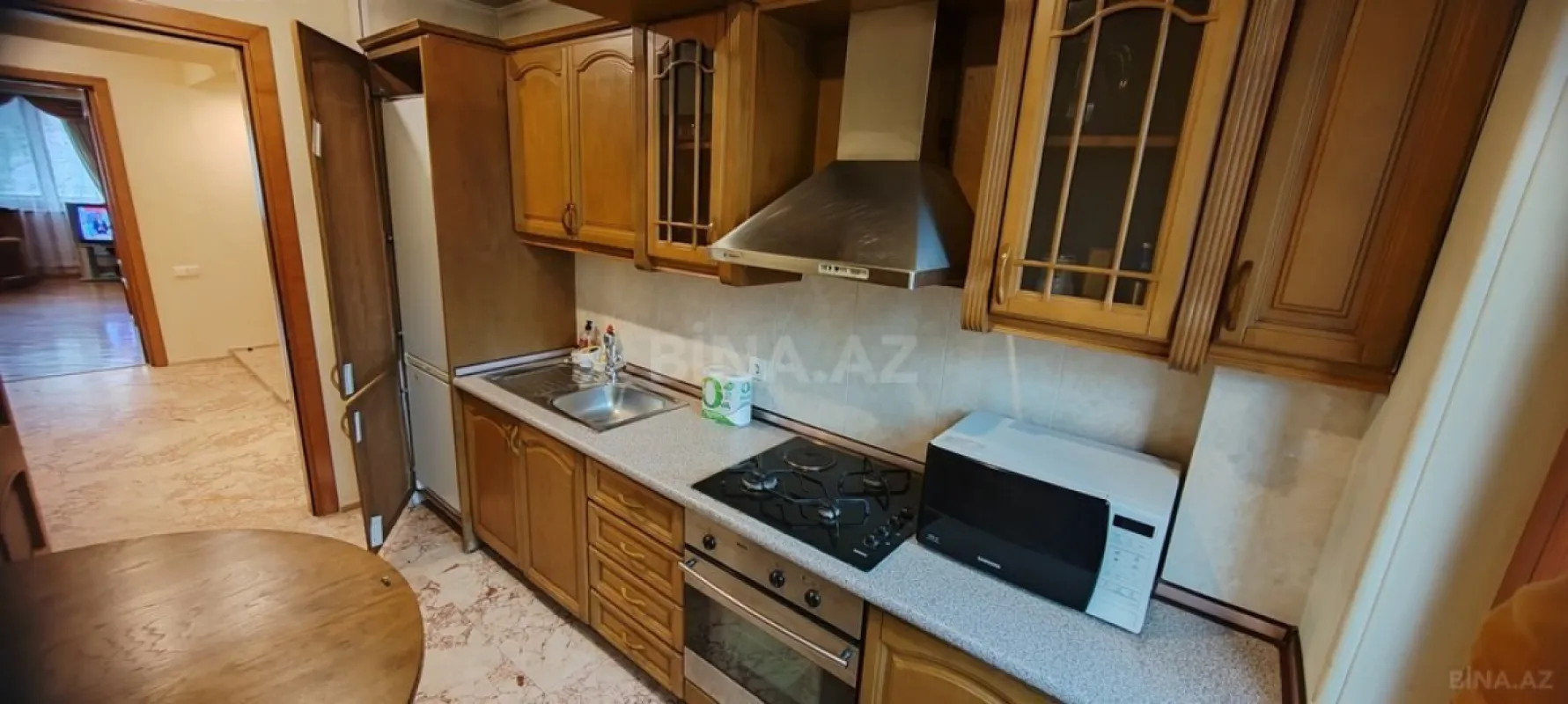Kirayə verilir 2 otaqlı mənzil 75 m²