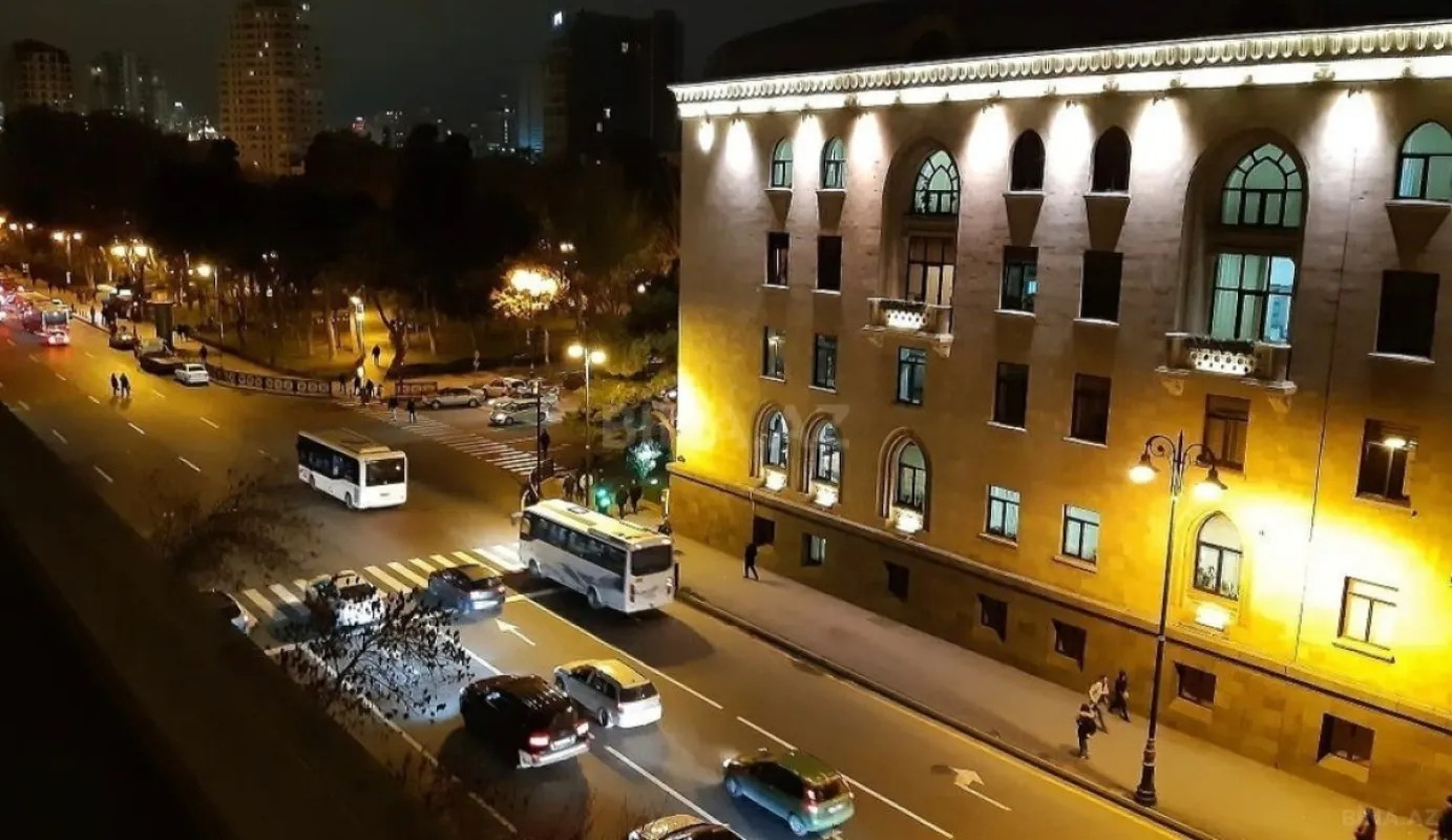 Kirayə verilir 2 otaqlı mənzil 75 m²