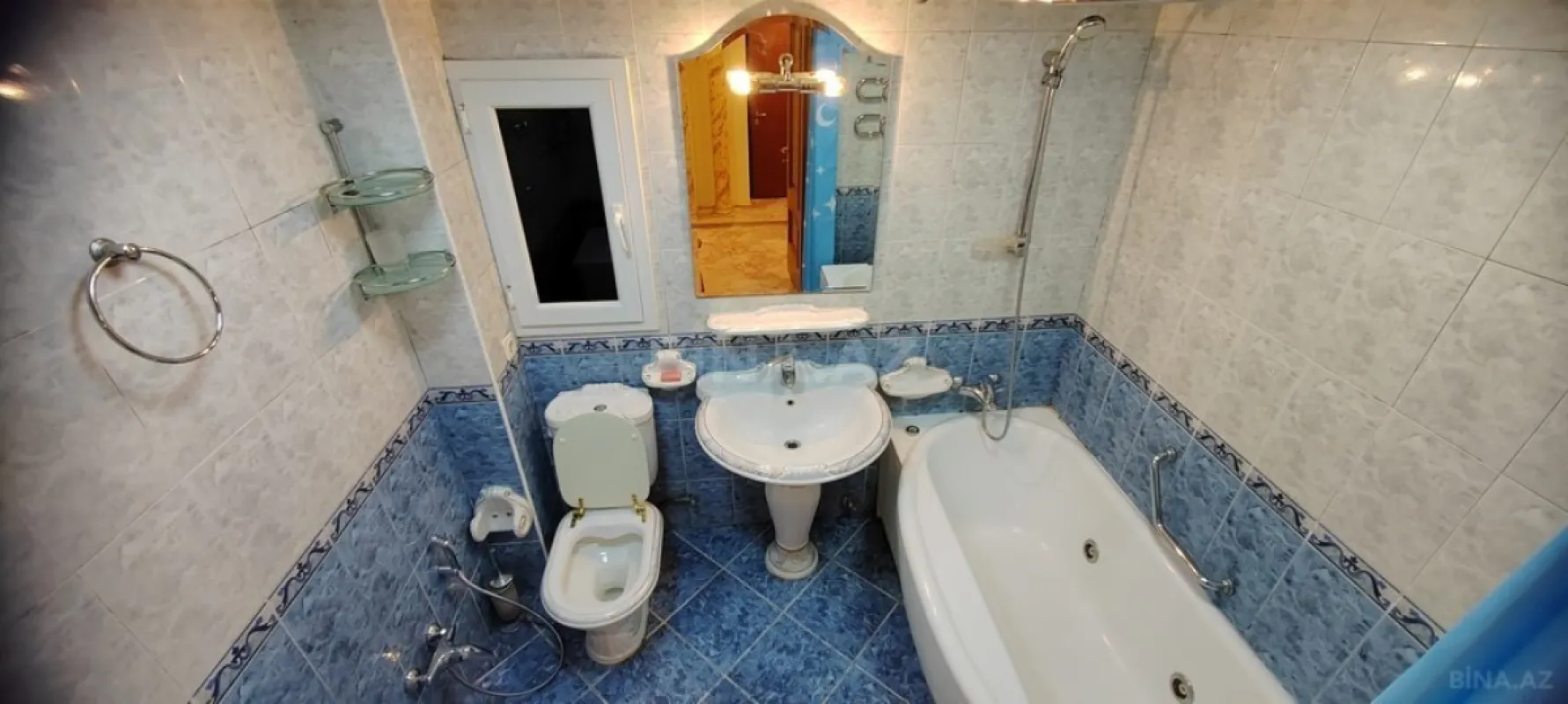 Kirayə verilir 2 otaqlı mənzil 75 m²