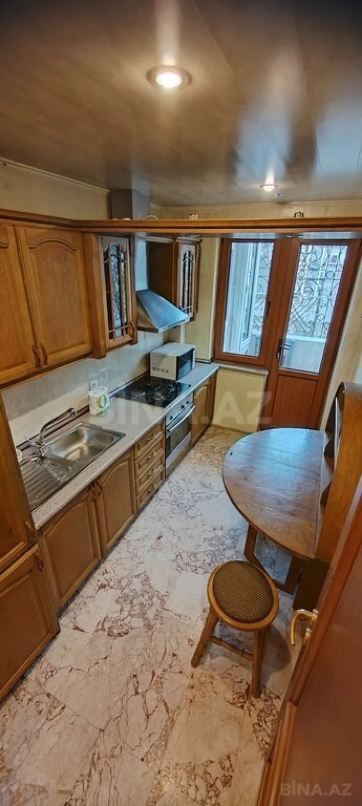 Kirayə verilir 2 otaqlı mənzil 75 m²