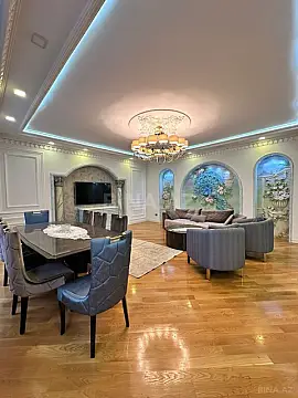 Satılır 4 otaqlı mənzil 230 m² — Bakı, Xətai m/s yanı 4 otaq 230.00 m²