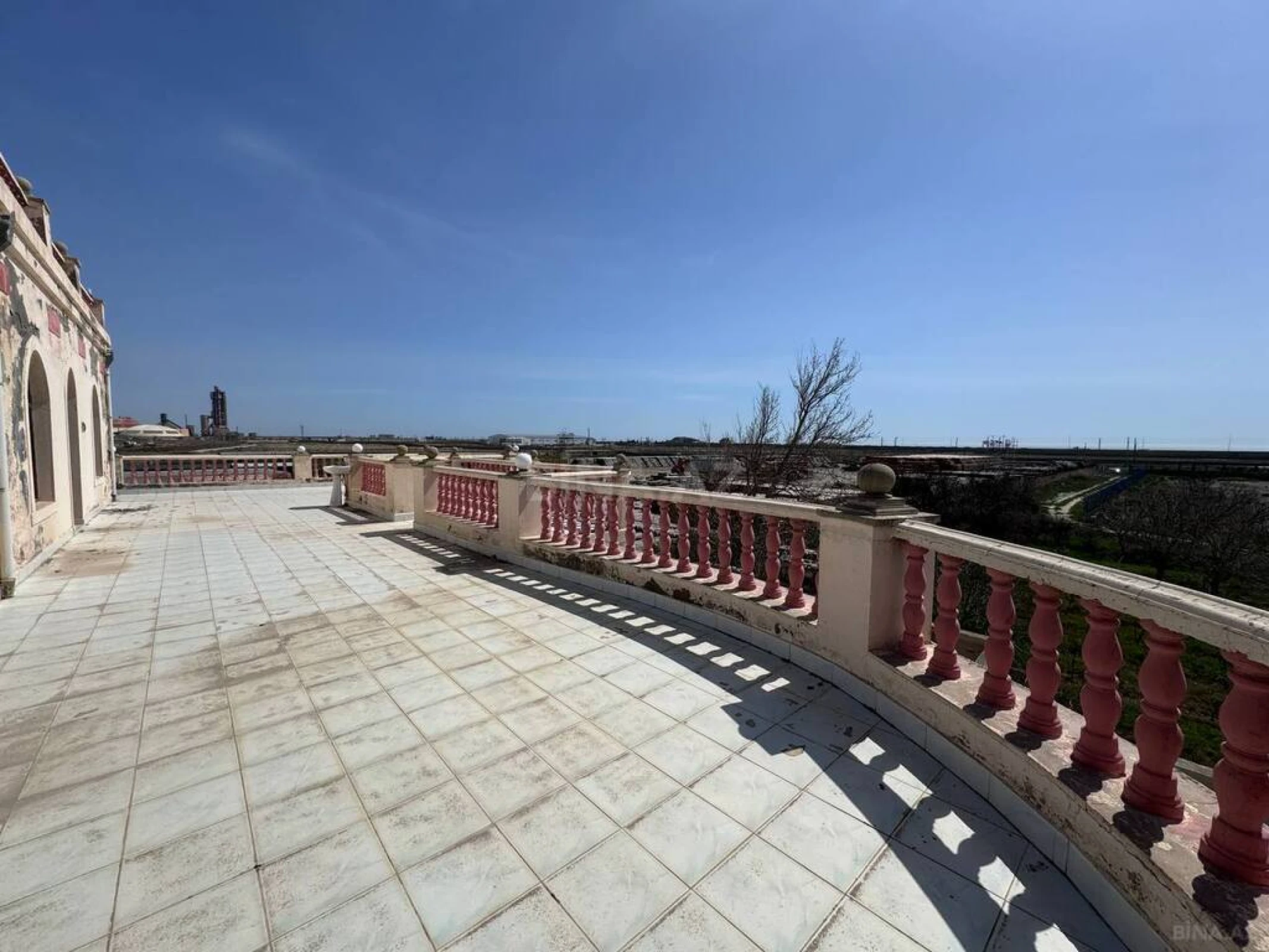 Kirayə verilir torpaq sahəsi 200 m²