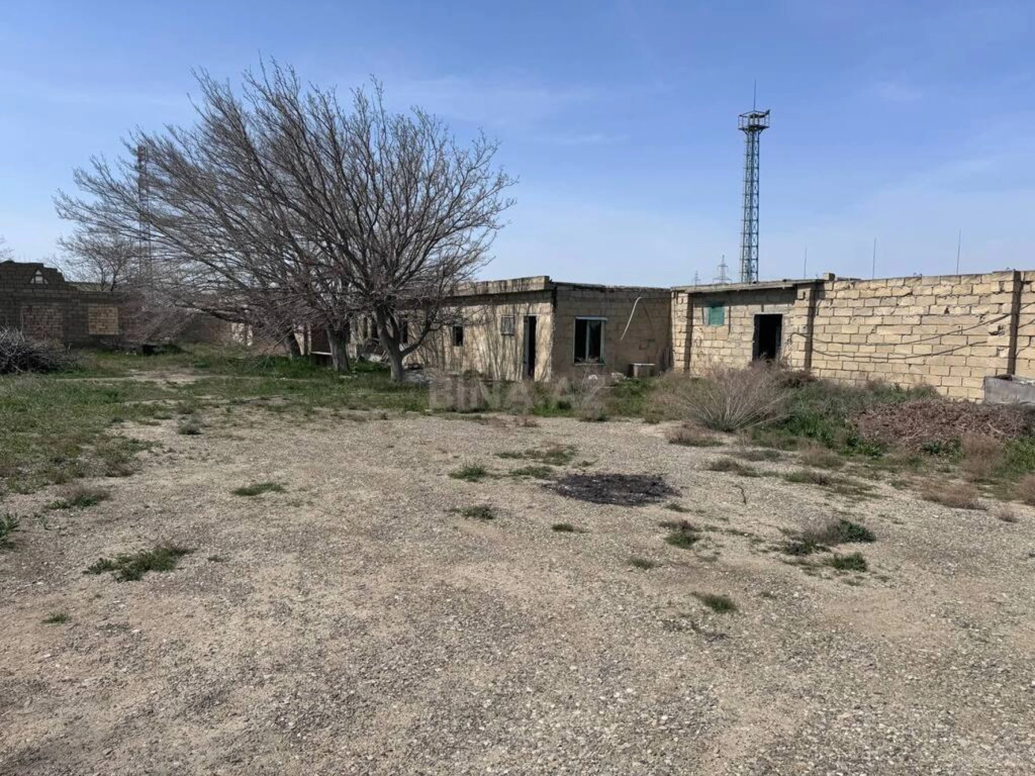 Kirayə verilir torpaq sahəsi 200 m²