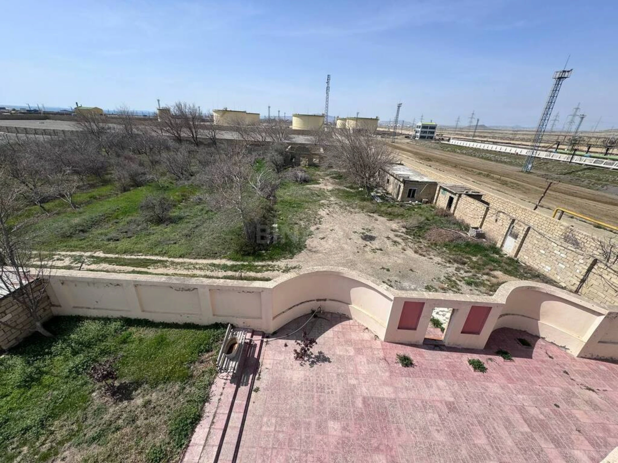 Kirayə verilir torpaq sahəsi 200 m²