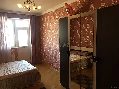 Satılır 3 otaqlı mənzil 125 m²
