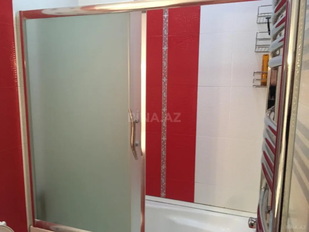 Satılır 3 otaqlı mənzil 125 m²