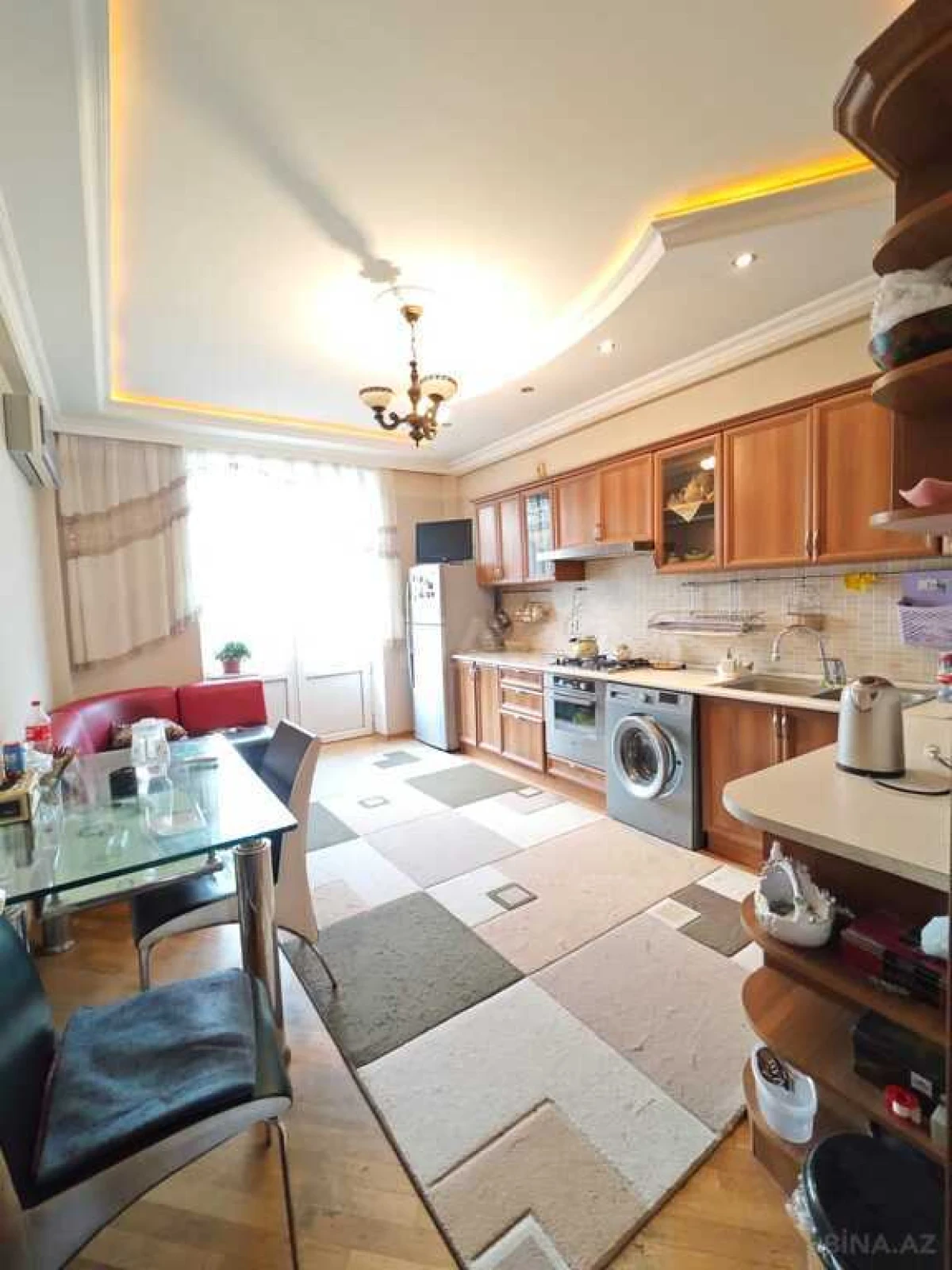 Satılır 3 otaqlı mənzil 148 m²