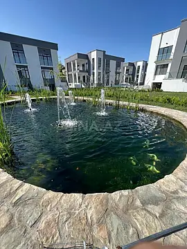 Satılır 6 otaqlı həyət evi 640 m²