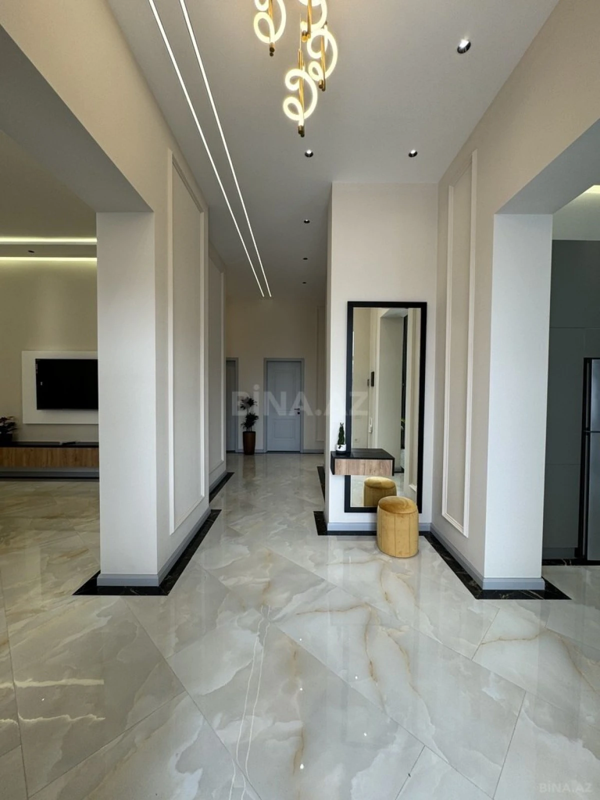 Satılır 4 otaqlı həyət evi 180 m²