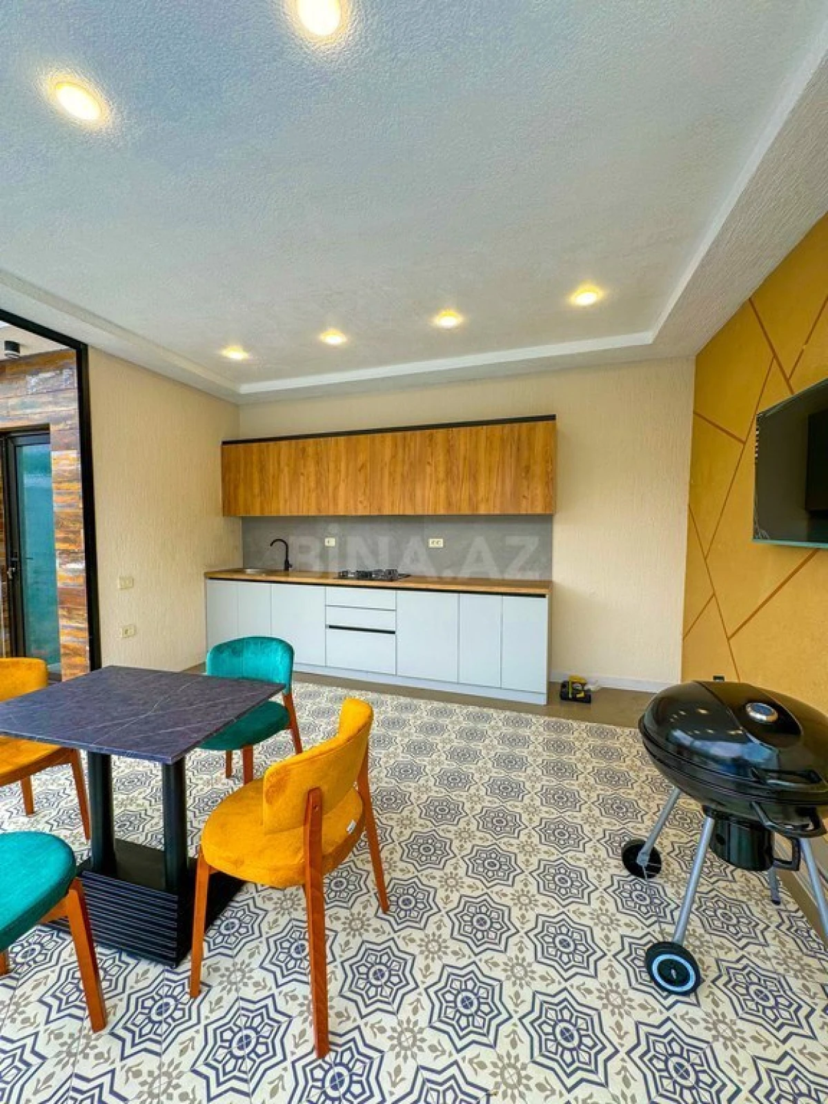 Satılır 4 otaqlı həyət evi 180 m²