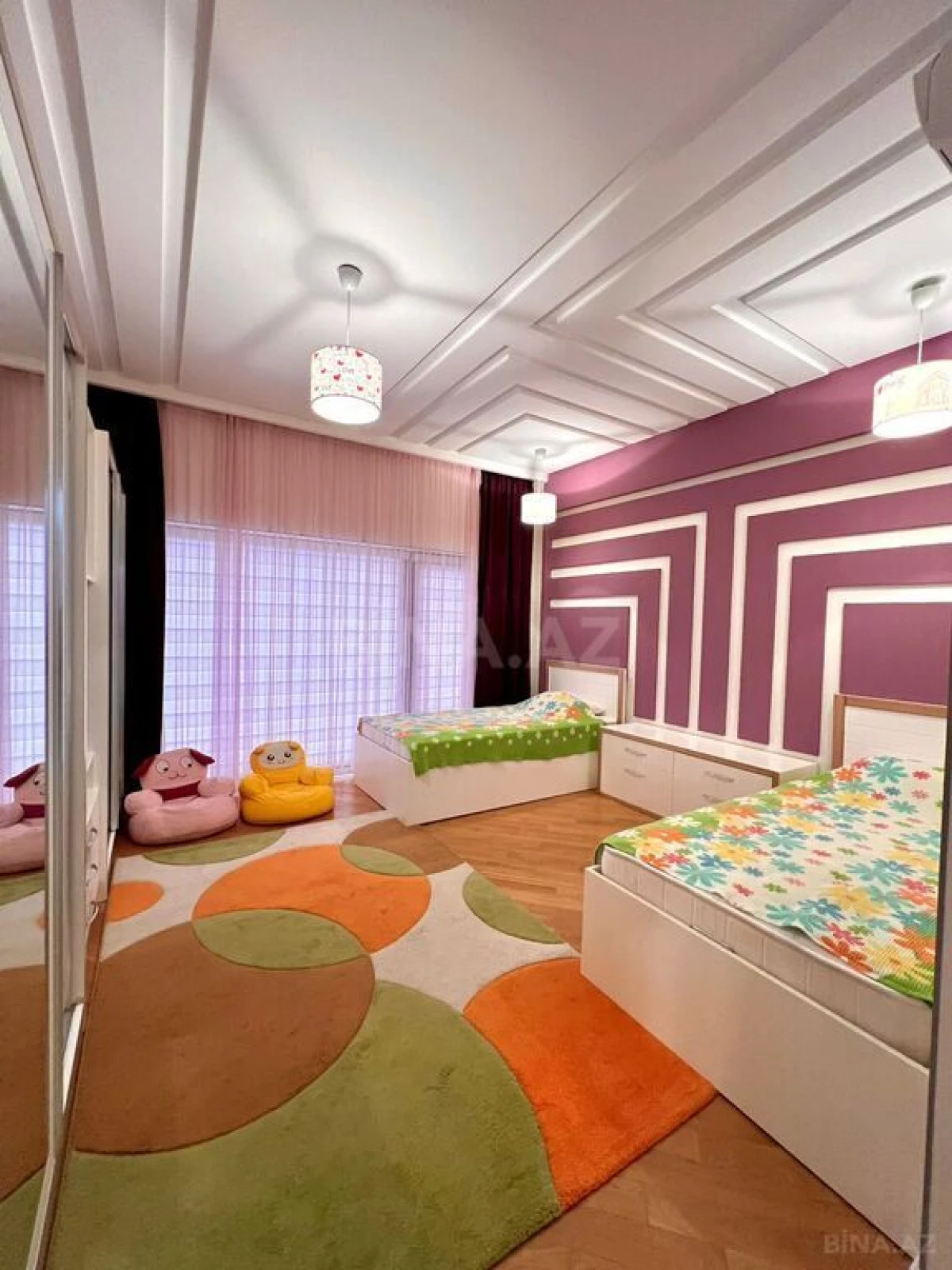 Satılır 5 otaqlı həyət evi 350 m²