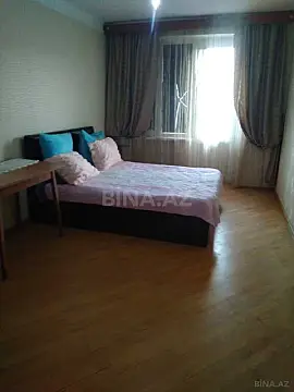 Satılır 4 otaqlı mənzil 120 m²
