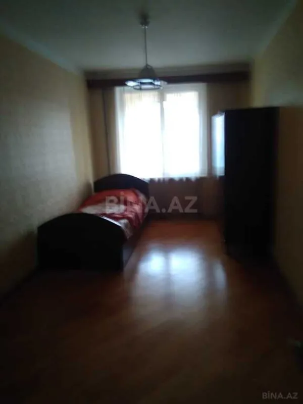 Satılır 4 otaqlı mənzil 120 m²