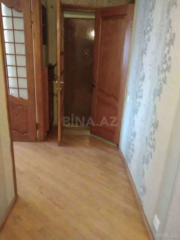 Satılır 4 otaqlı mənzil 120 m²