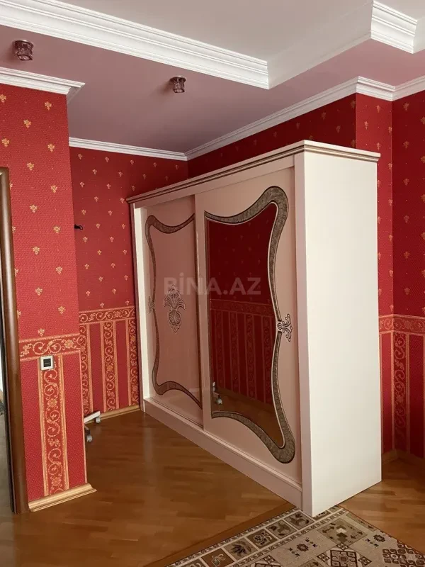 Kirayə verilir 3 otaqlı mənzil 110 m²