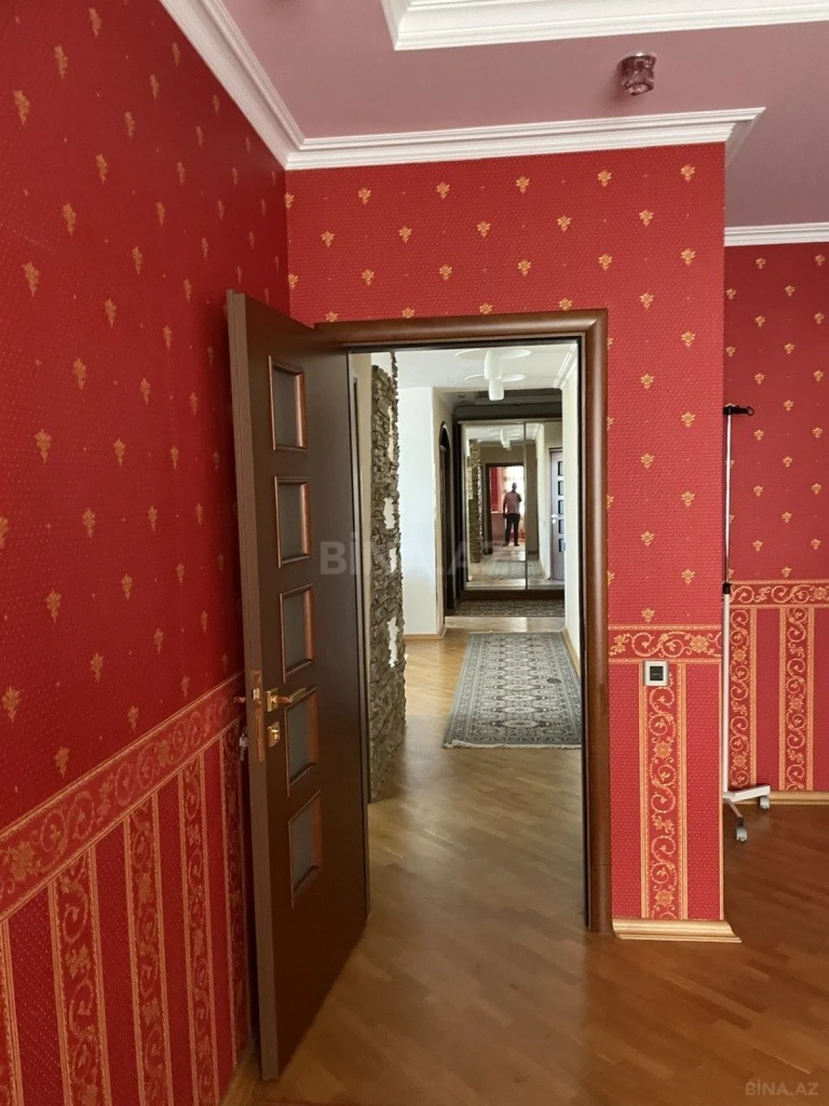 Kirayə verilir 3 otaqlı mənzil 110 m²