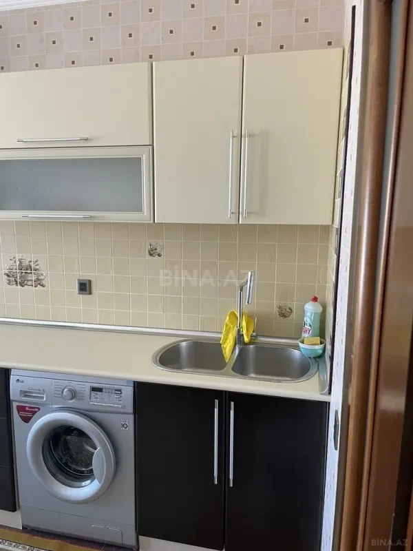 Kirayə verilir 3 otaqlı mənzil 110 m²