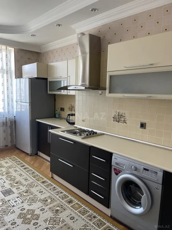 Kirayə verilir 3 otaqlı mənzil 110 m²