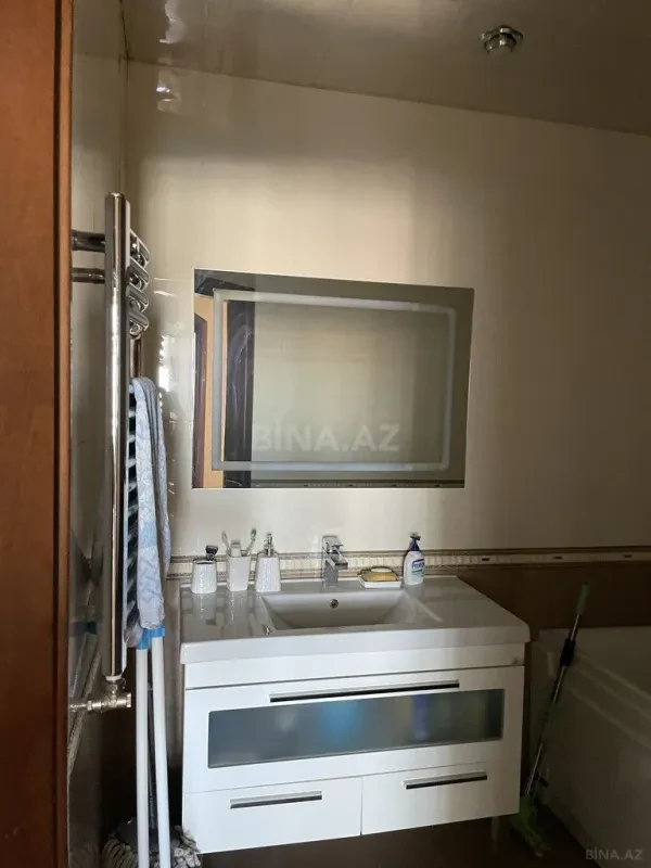 Kirayə verilir 3 otaqlı mənzil 110 m²