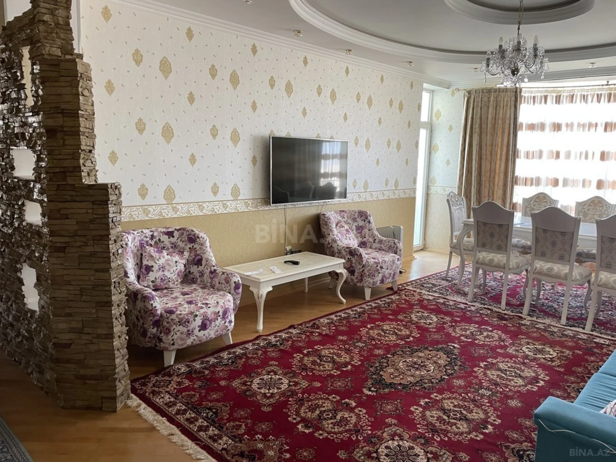 Kirayə verilir 3 otaqlı mənzil 110 m²