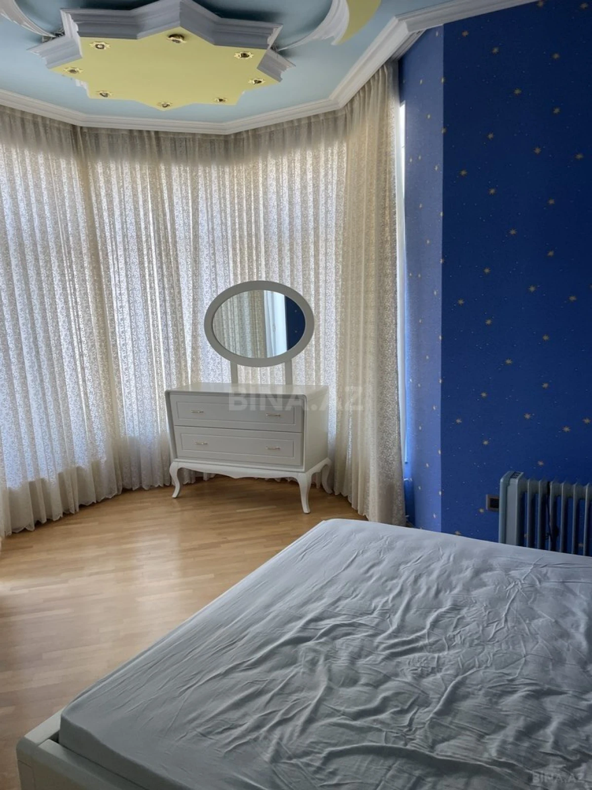 Kirayə verilir 3 otaqlı mənzil 110 m²