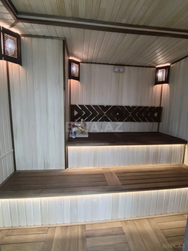 Satılır 11 otaqlı həyət evi 950 m²