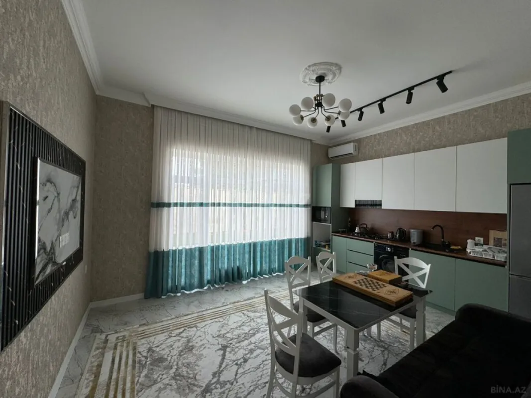 Kirayə verilir 4 otaqlı həyət evi 220 m²