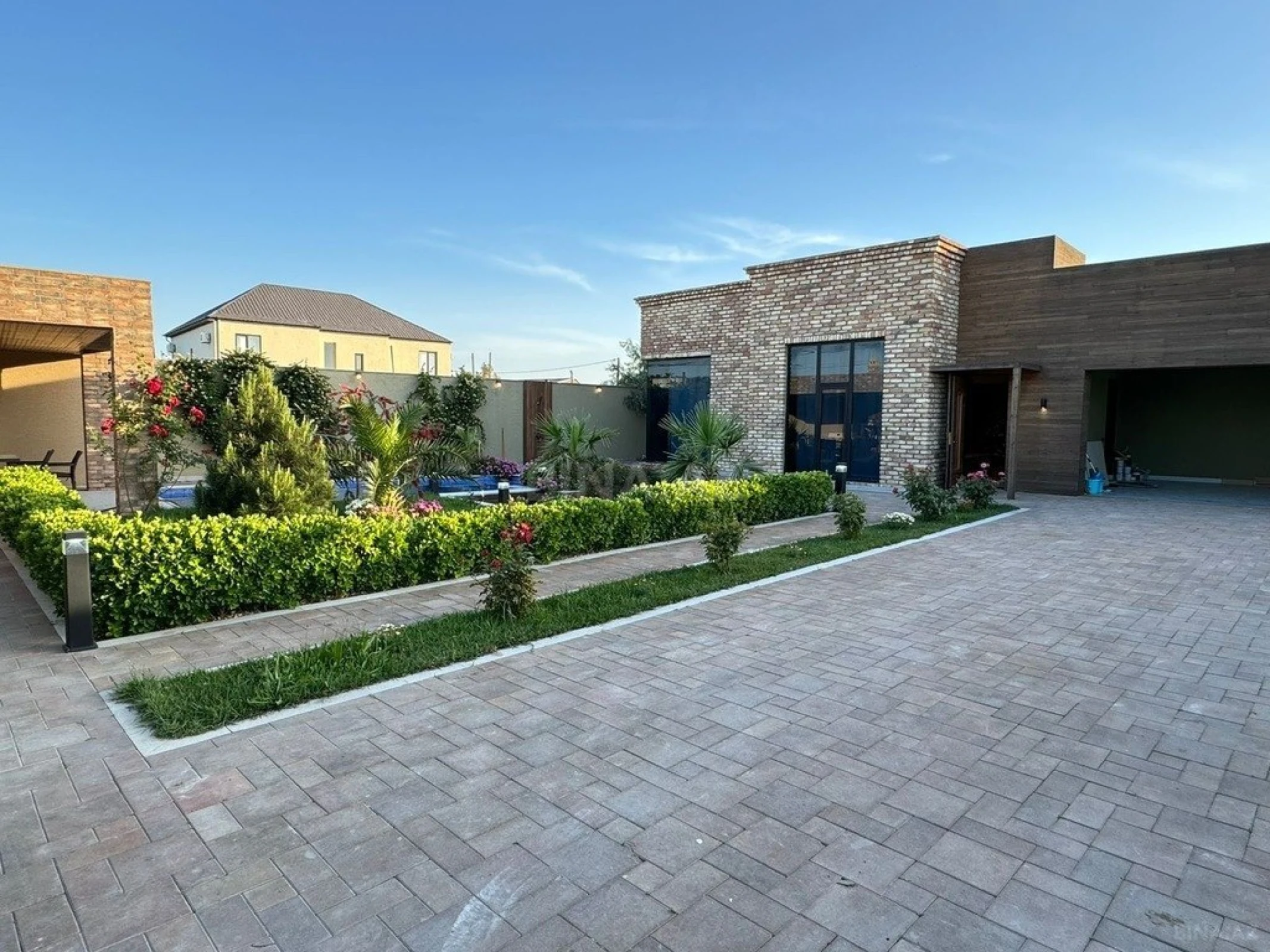 Kirayə verilir 4 otaqlı həyət evi 240 m²