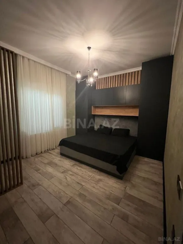 Kirayə verilir 4 otaqlı həyət evi 240 m²