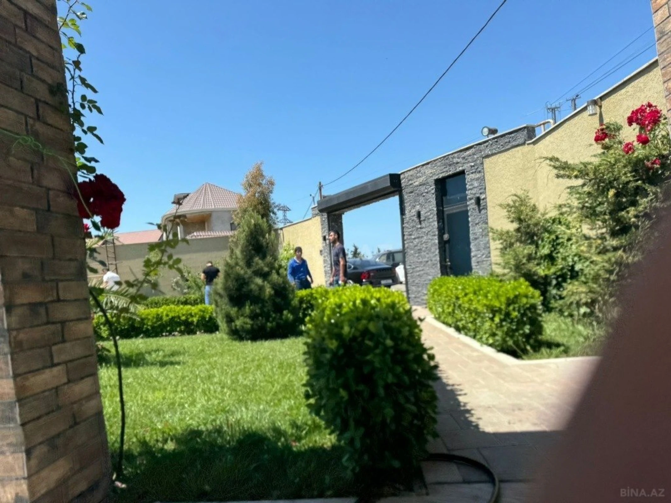 Kirayə verilir 4 otaqlı həyət evi 240 m²