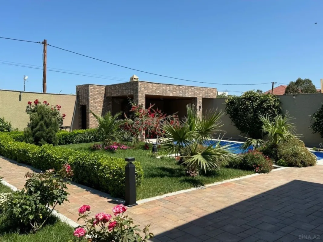 Kirayə verilir 4 otaqlı həyət evi 240 m²