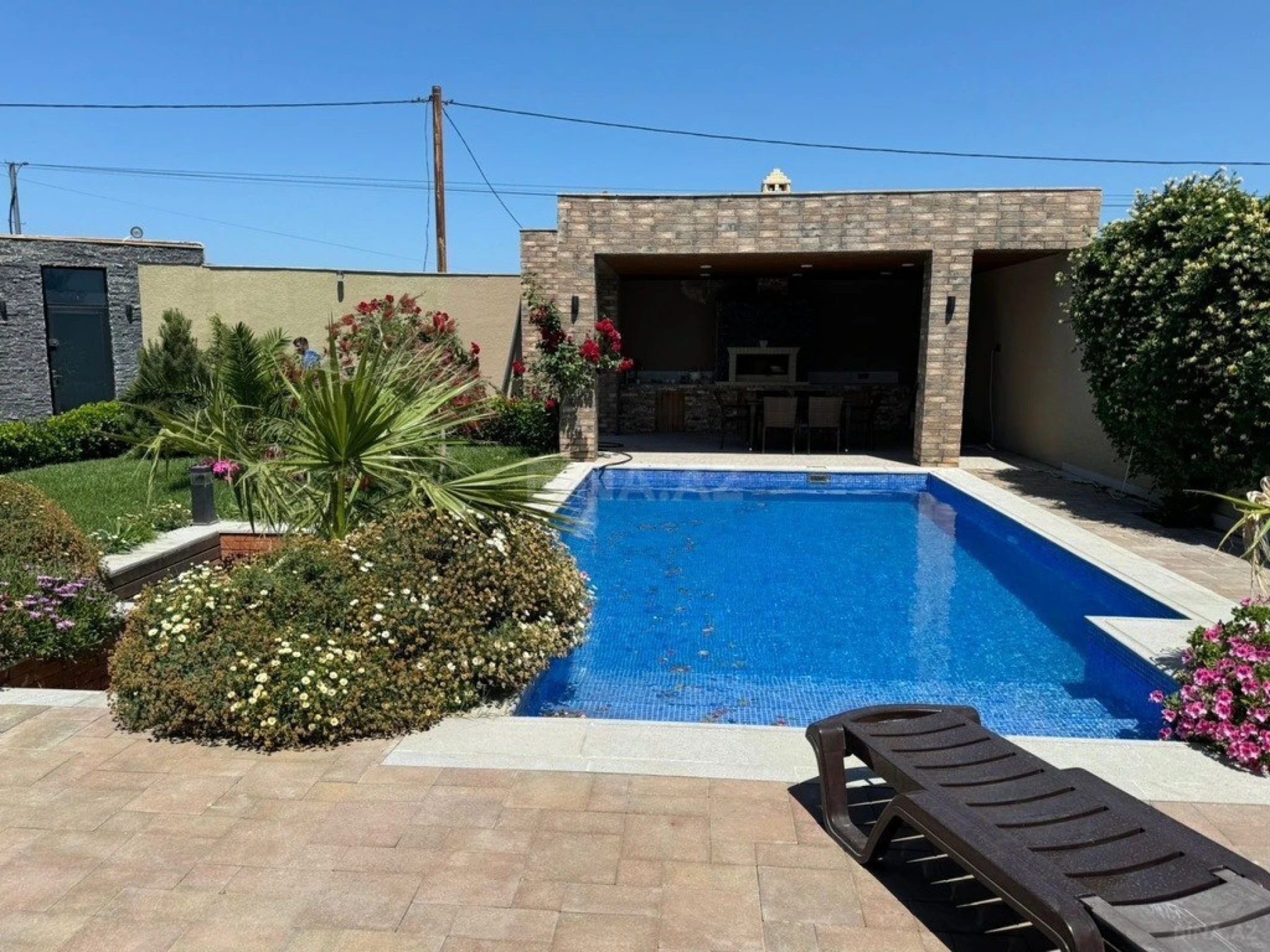 Kirayə verilir 4 otaqlı həyət evi 240 m²