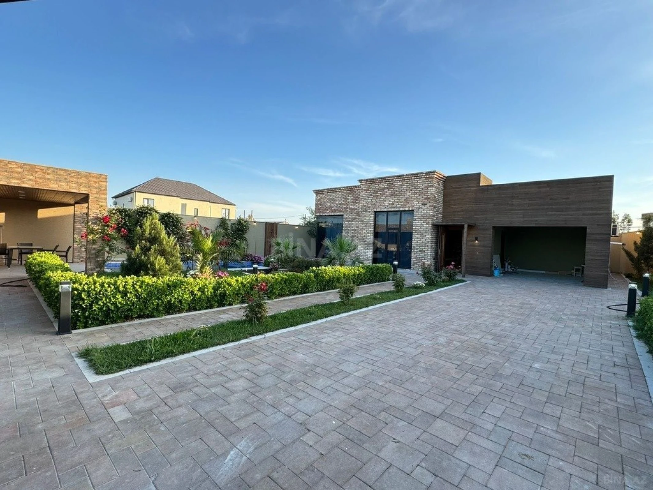 Kirayə verilir 4 otaqlı həyət evi 240 m²