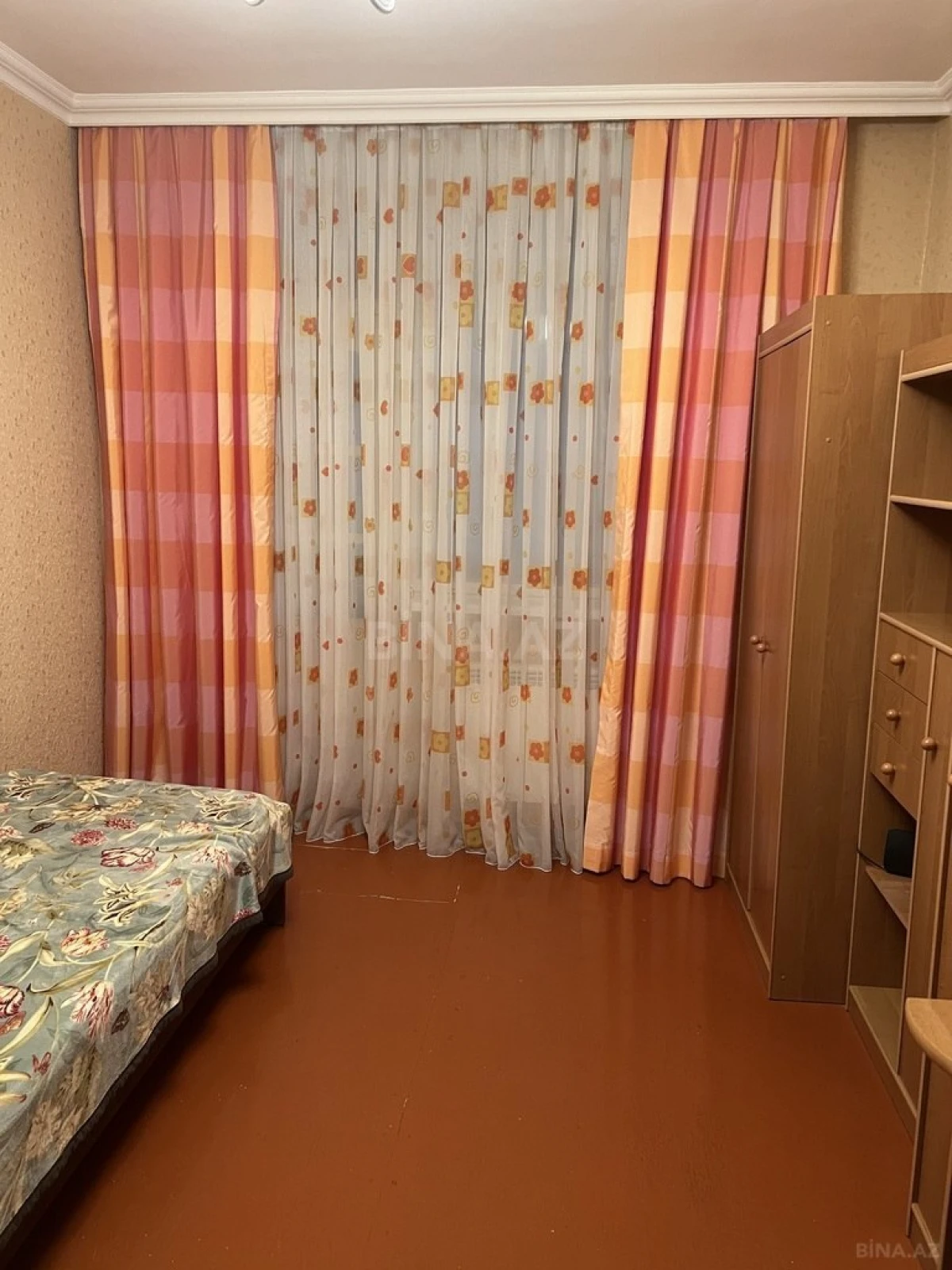 Satılır 5 otaqlı mənzil 125 m²