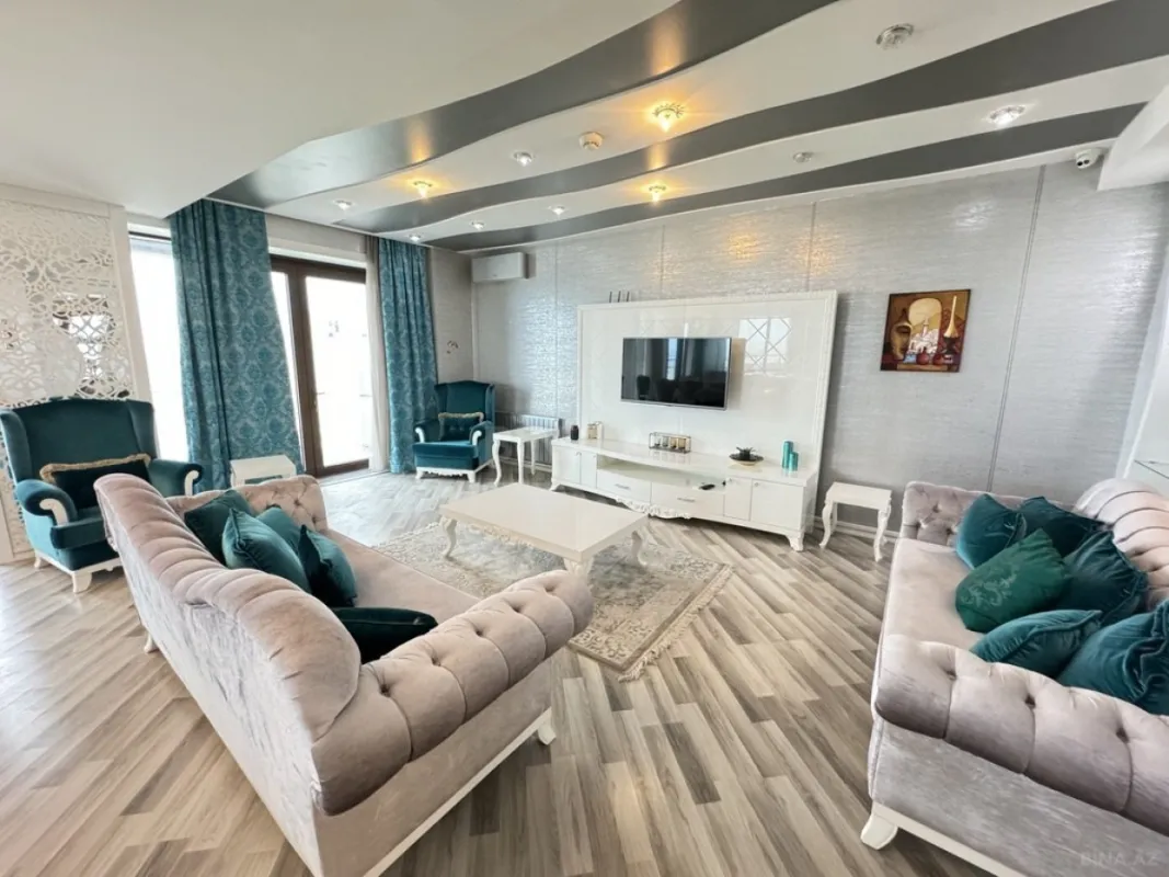 Kirayə verilir 5 otaqlı mənzil 300 m²