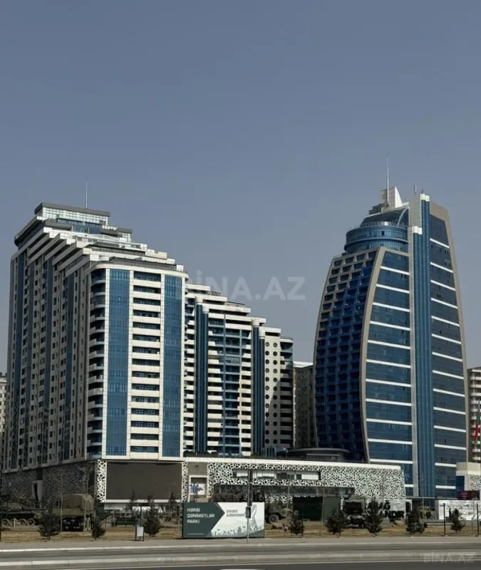 Kirayə verilir 5 otaqlı mənzil 300 m²