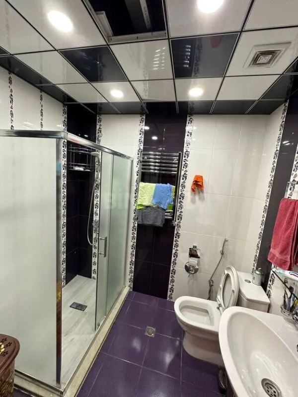 Satılır 3 otaqlı mənzil 125 m²