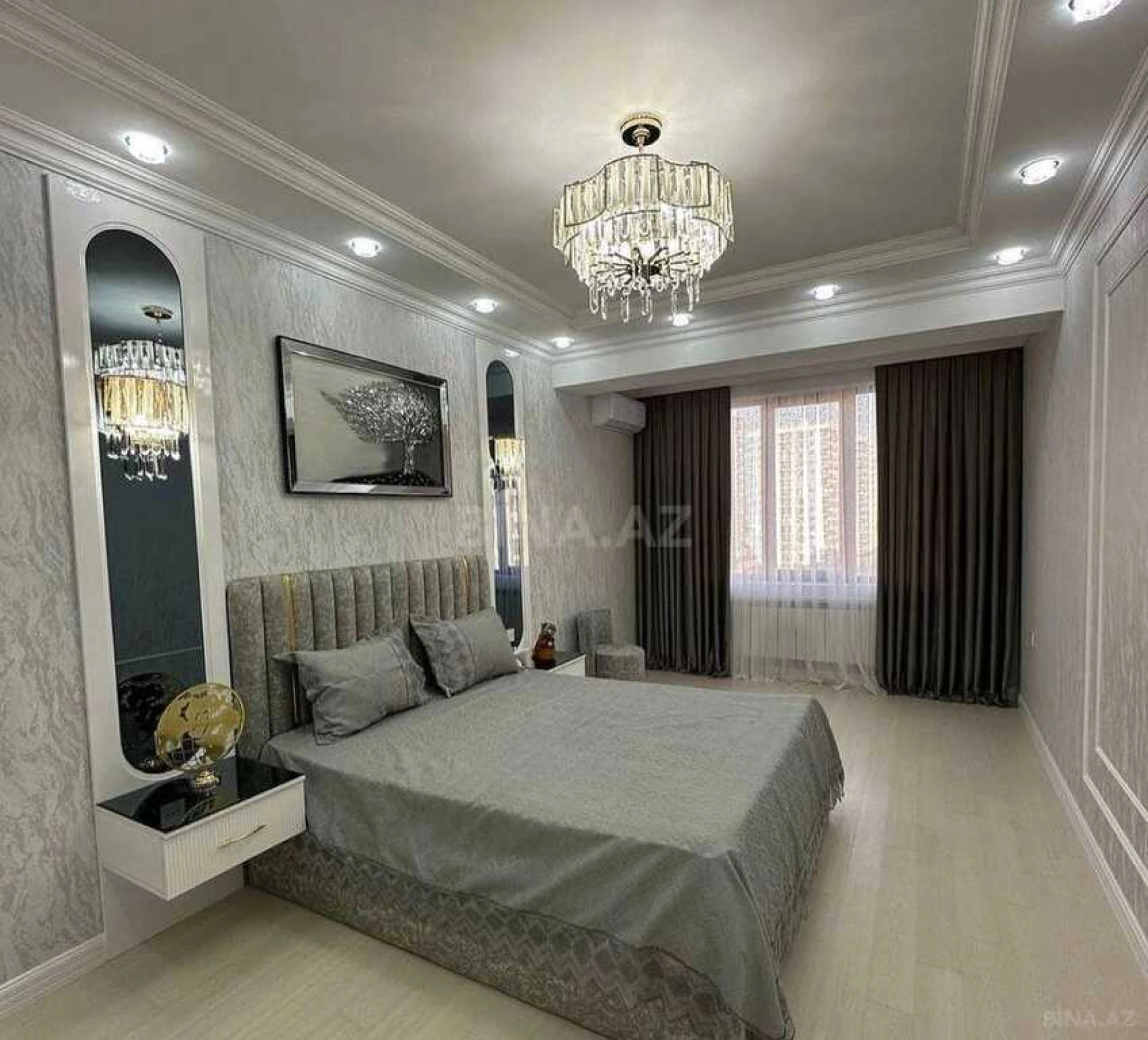 Satılır 4 otaqlı mənzil 202 m²