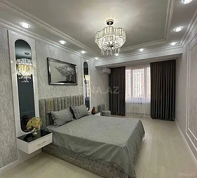Satılır 4 otaqlı mənzil 202 m²