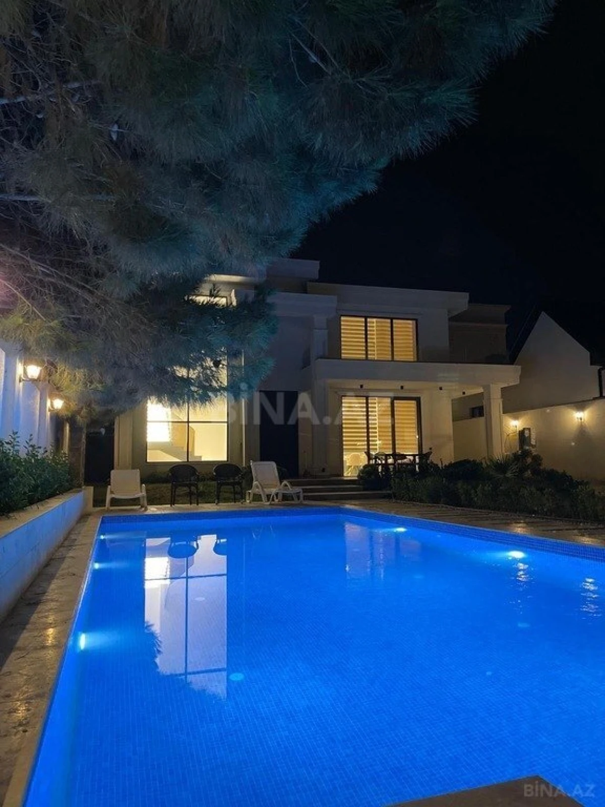 Kirayə verilir 4 otaqlı həyət evi 220 m²