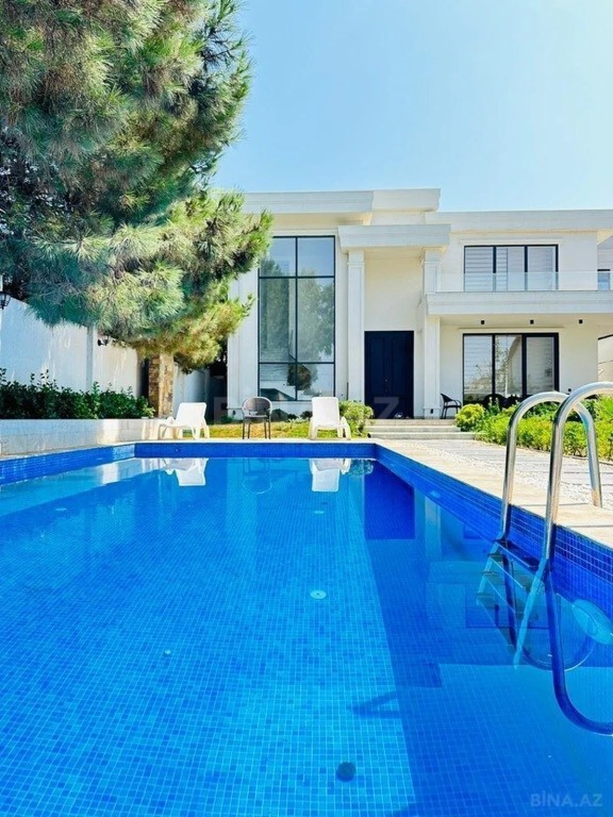 Kirayə verilir 4 otaqlı həyət evi 220 m²