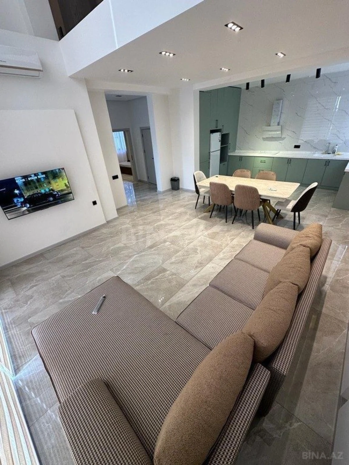 Kirayə verilir 4 otaqlı həyət evi 220 m²