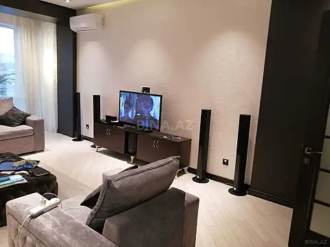 Kirayə verilir 3 otaqlı mənzil 135.25 m²