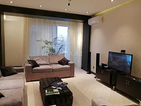 Kirayə verilir 3 otaqlı mənzil 135.25 m²