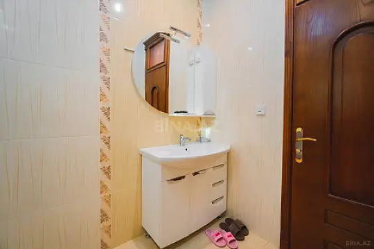 Kirayə verilir 4 otaqlı həyət evi 100 m²